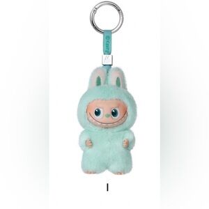 Labubu Pin for love “i”